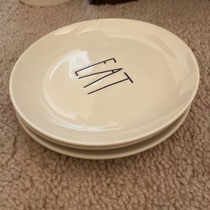 Rae Dunn plate set